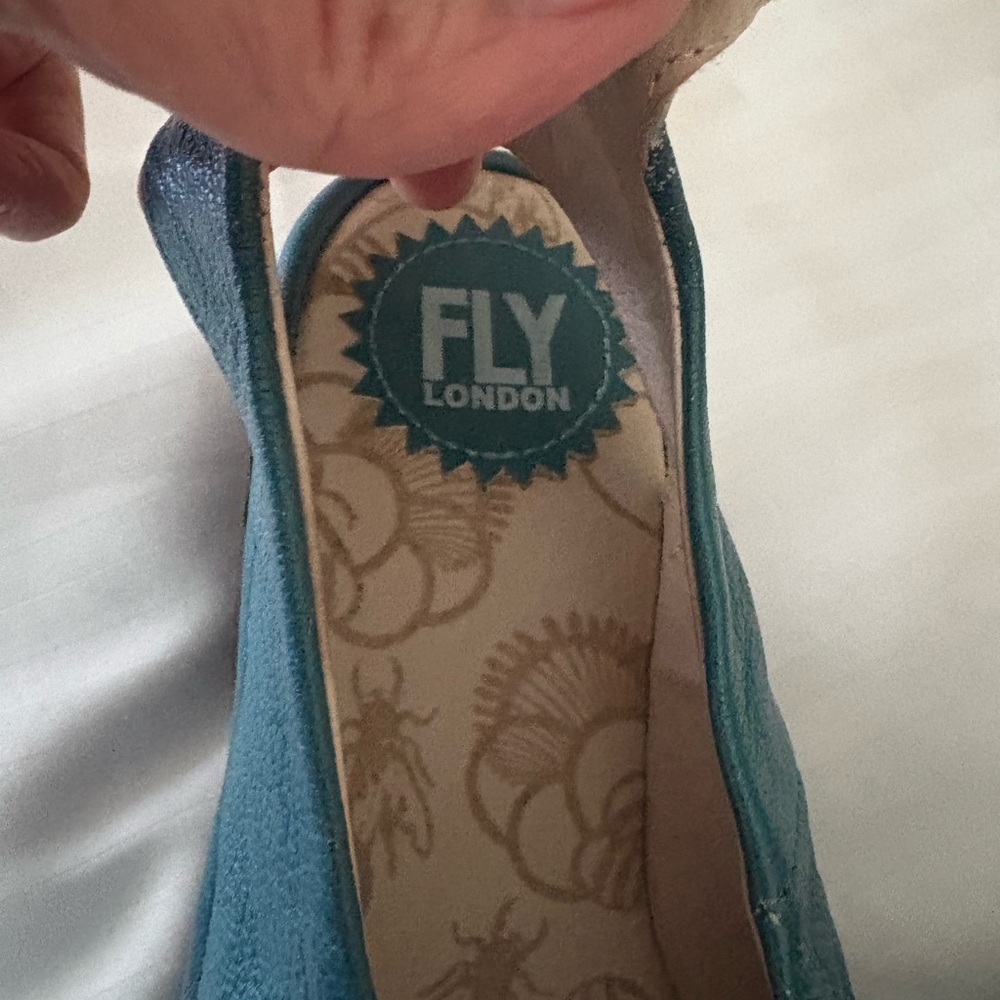 Fly London Sandals Like New - Picture 11 of 13